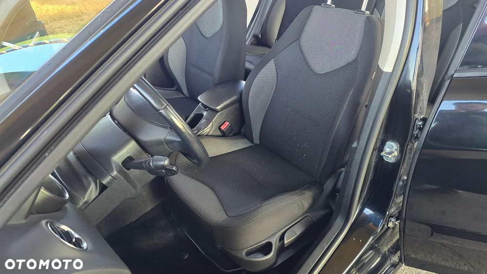 Peugeot 308 1.6 HDi Premium Plus - 33