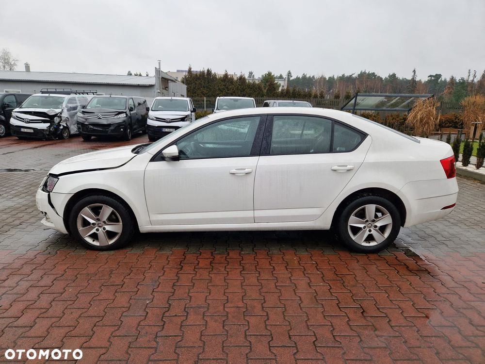 Skoda Octavia 1.6 TDI SCR Ambition - 2