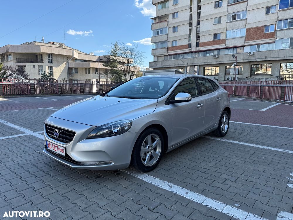 Volvo V40 D2 - 9