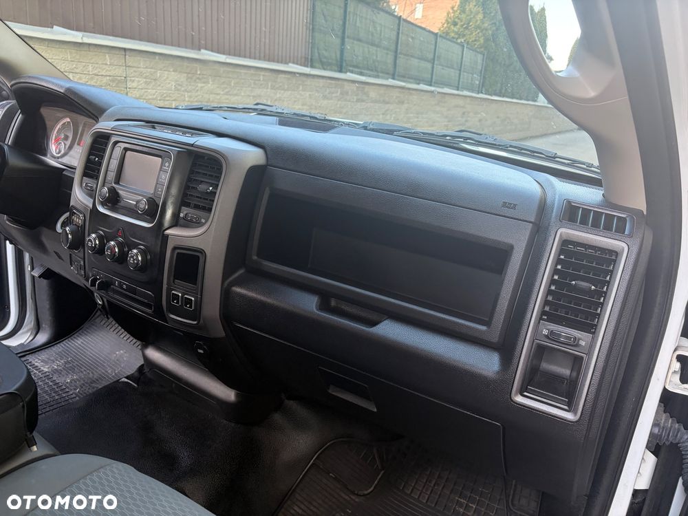 Dodge RAM - 18