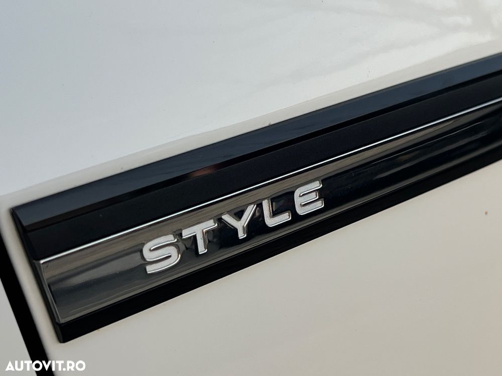 Volkswagen Golf 2.0 TDI SCR DSG Style - 16