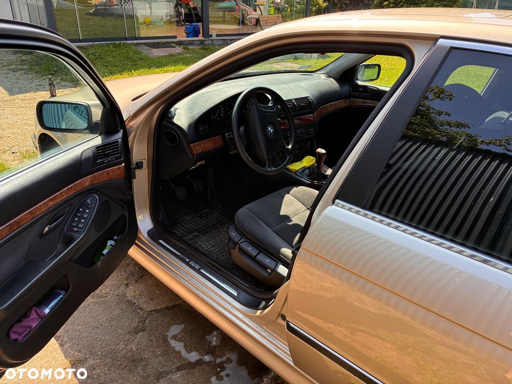 BMW Seria 5 - 12