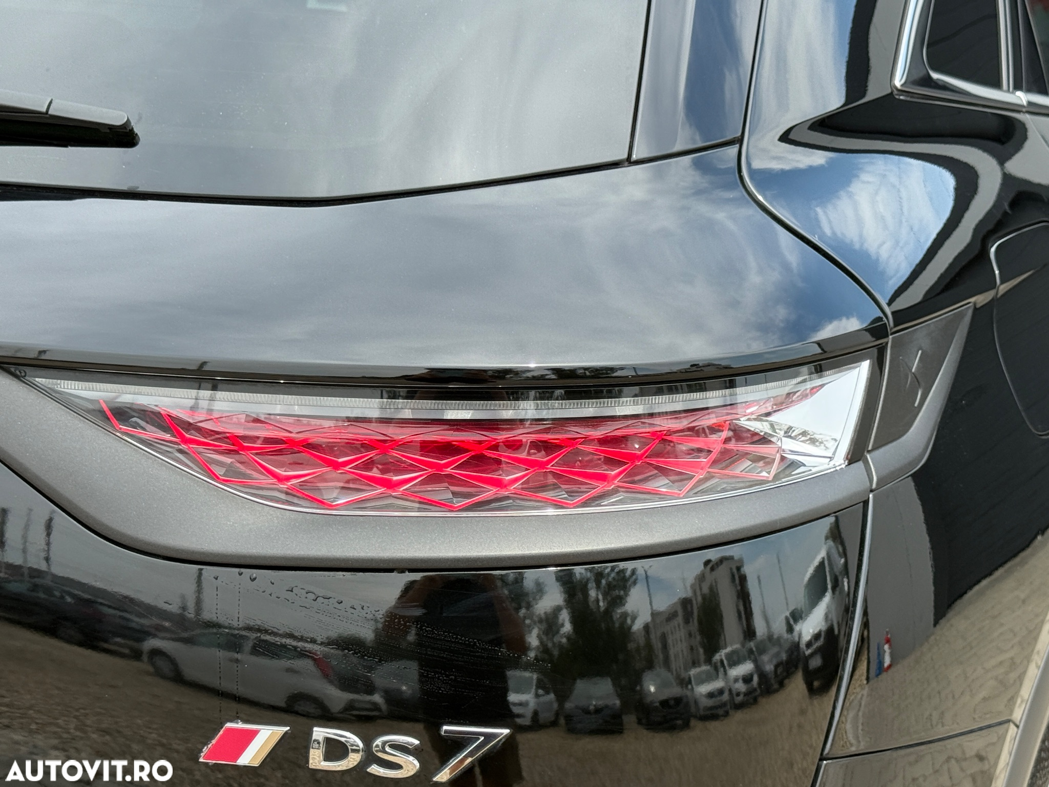 DS Automobiles DS 7 Crossback - 11