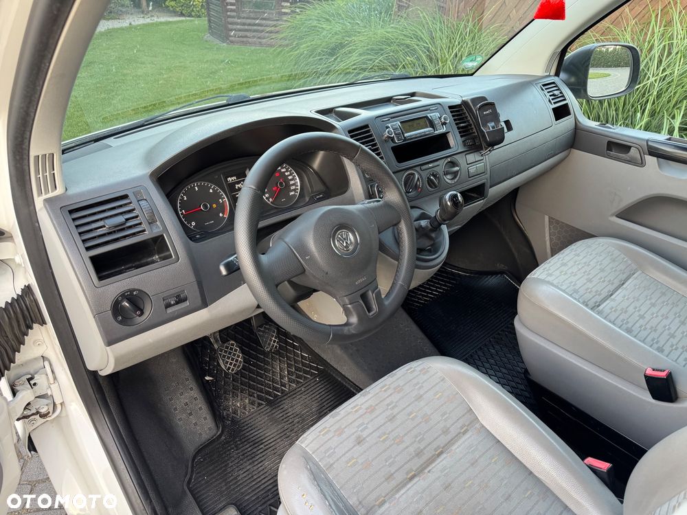 Volkswagen T5 - 11