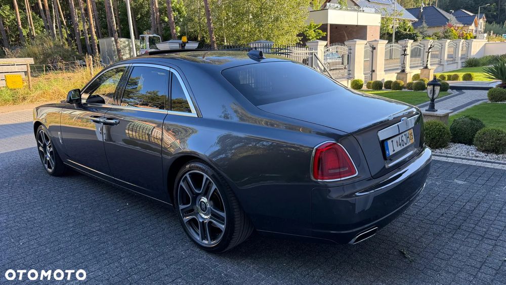 Rolls-Royce Ghost Standard - 8
