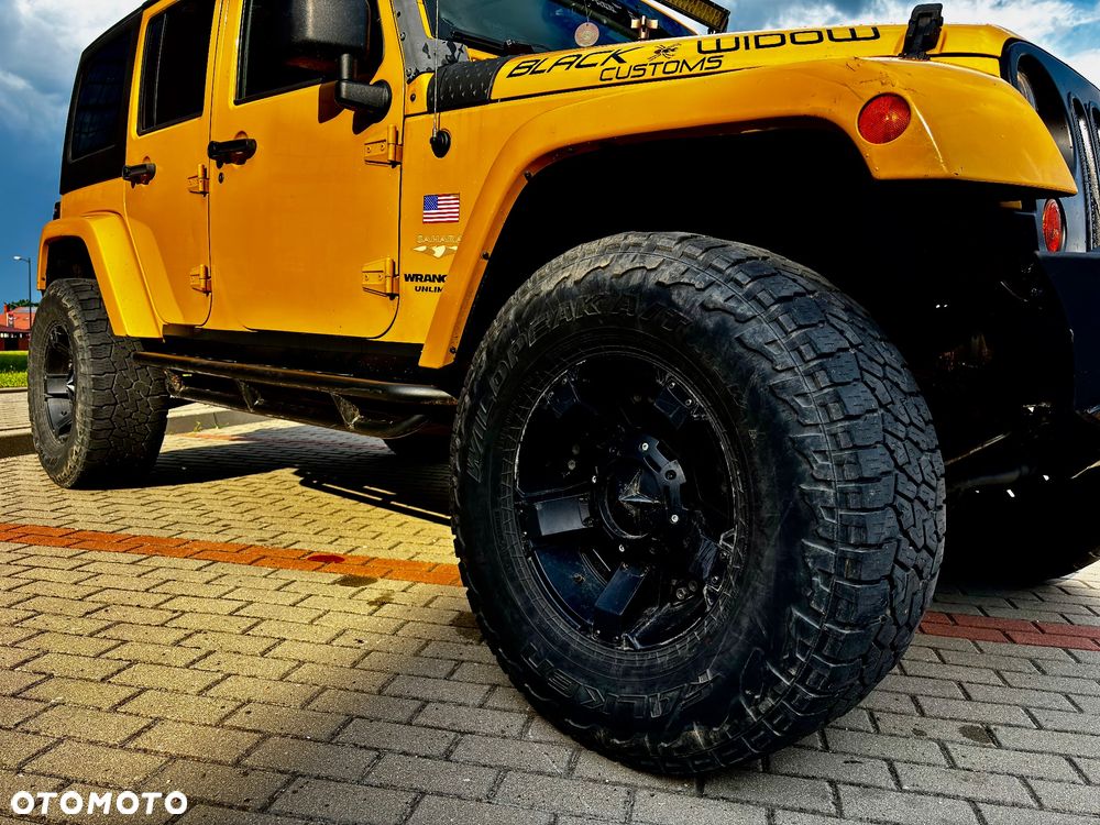 Jeep Wrangler 3.6 Unlim Sahara - 24