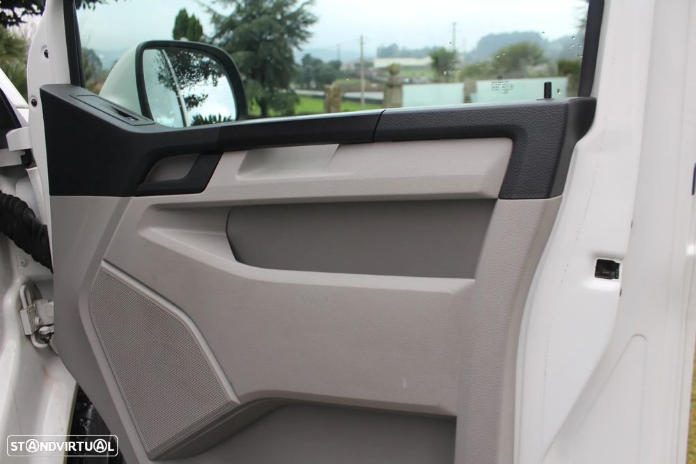 VW TRANSPORTER 2.0 TDI - 3 LUG. A/C - 19