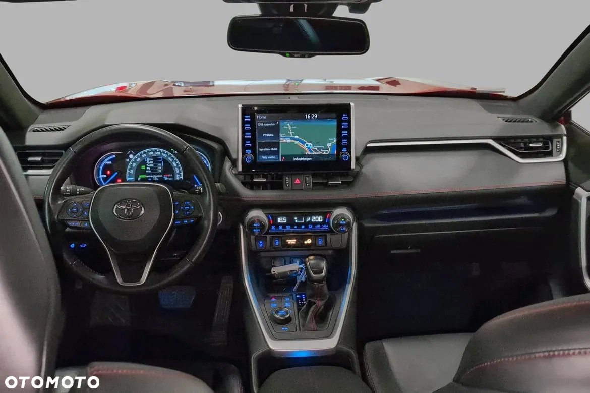 Toyota RAV4 - 8