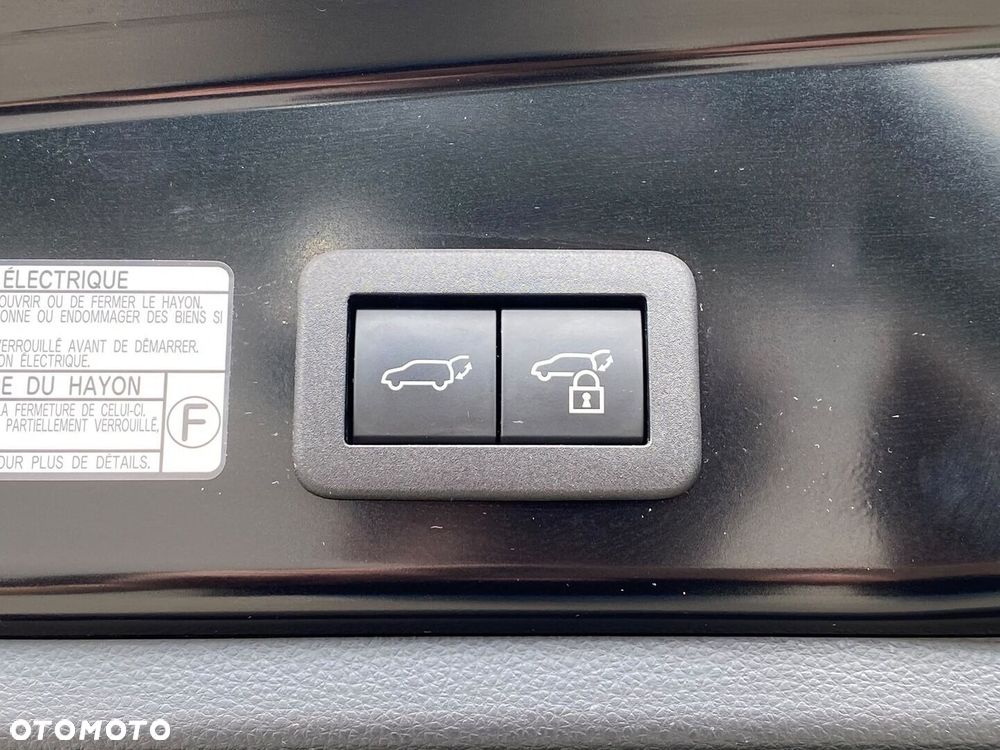 Toyota Corolla Cross 2.0 Hybrid Executive - 34