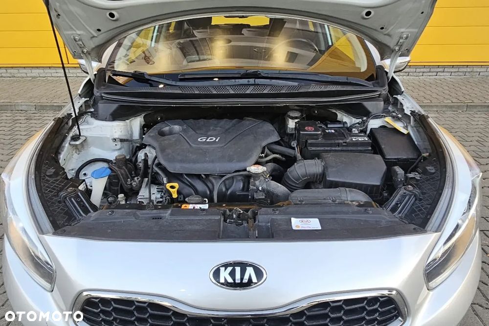 Kia Ceed Cee'd 1.6 GDI M - 10