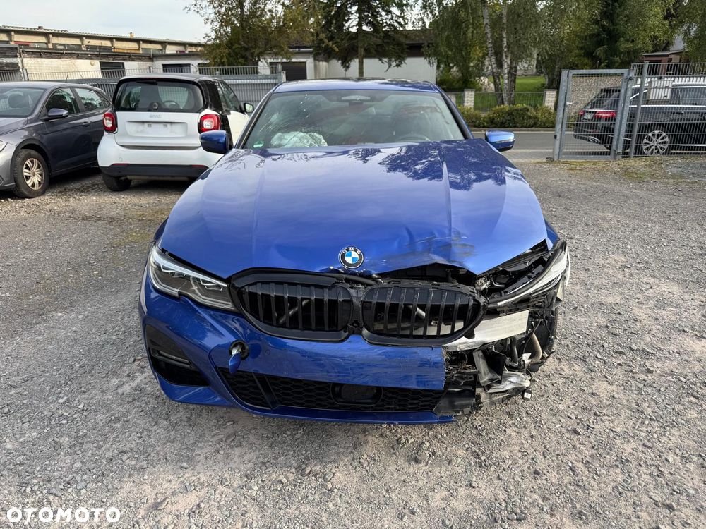 BMW Seria 3 330i xDrive M Sport - 5