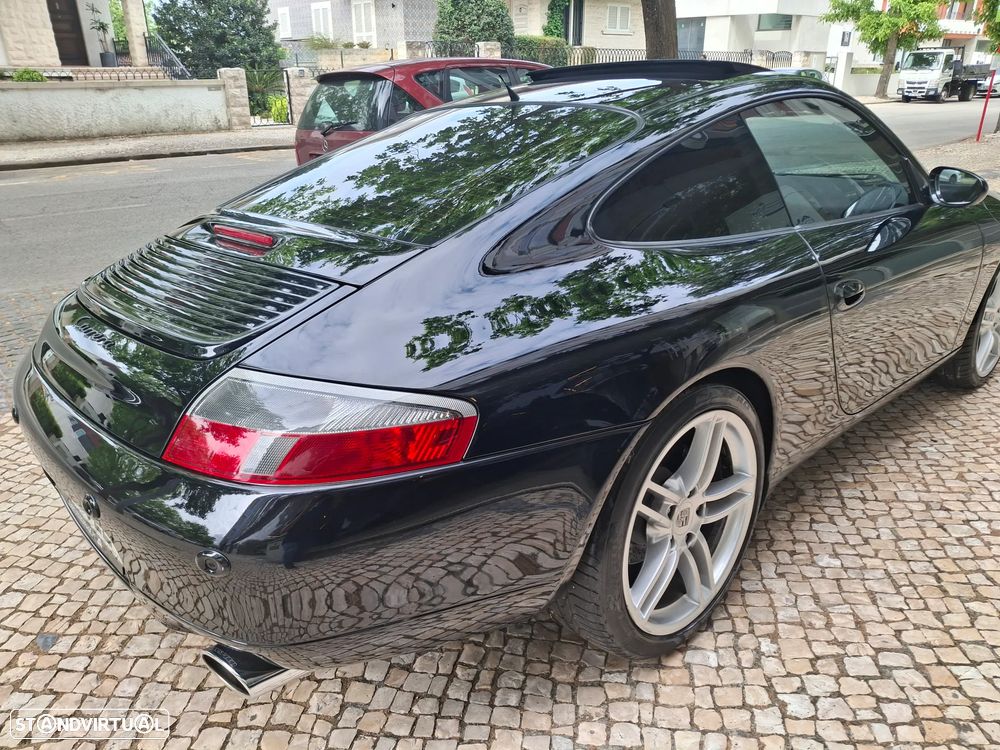 Porsche 911 (996) Carrera Coupé - 4