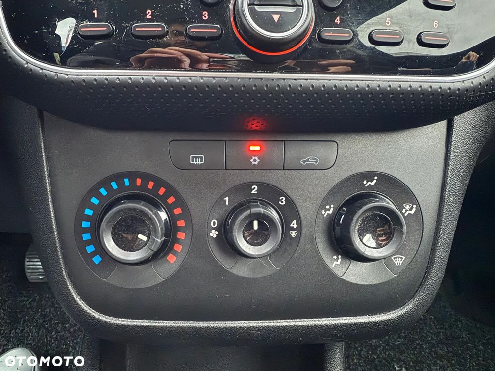 Fiat Punto 1.2 Fresh - 12