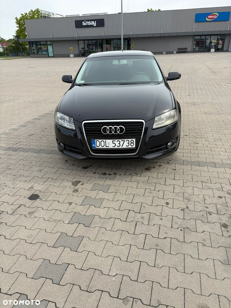 Audi A3 Sportback 2.0 TDI DPF Ambiente - 2