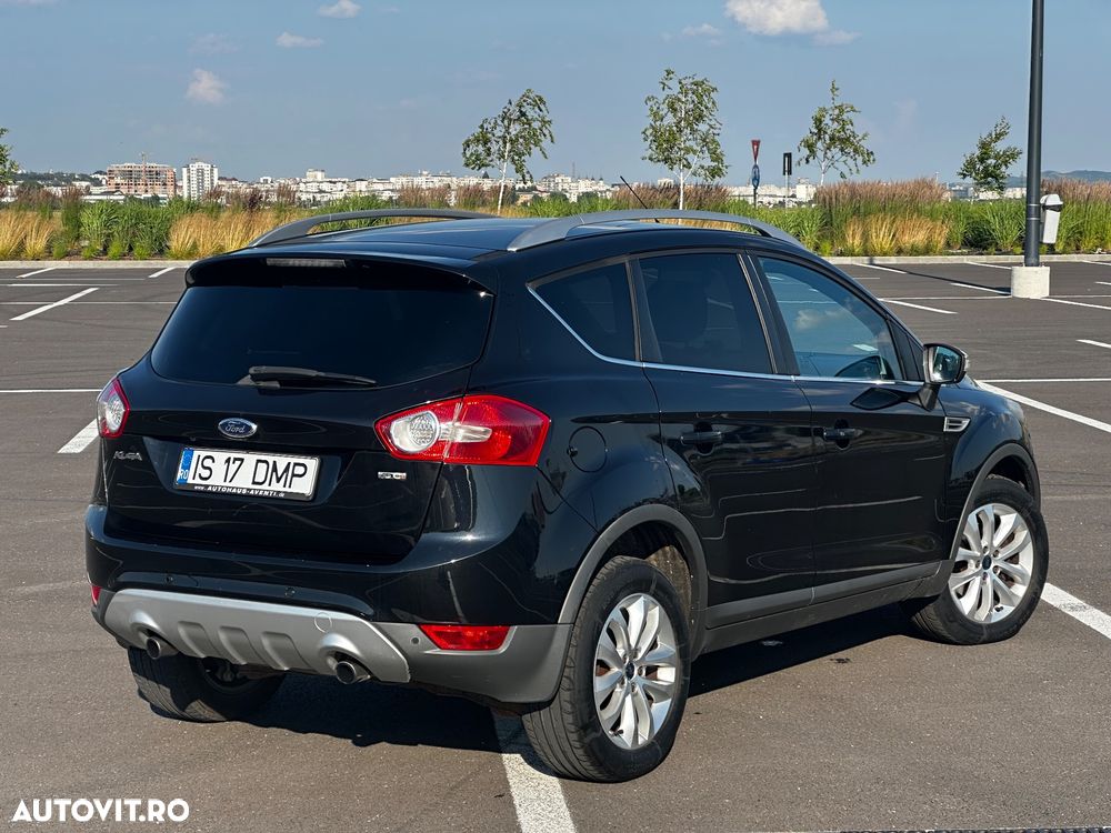 Ford Kuga 2.0 TDCi 2x4 Titanium - 3