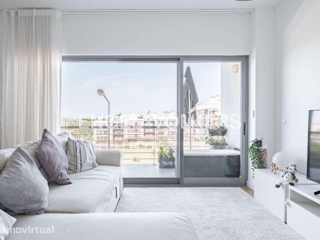 Duplex T3 com Acabamentos de Excelência na Charneca de Caparica - Grande imagem: 3/30