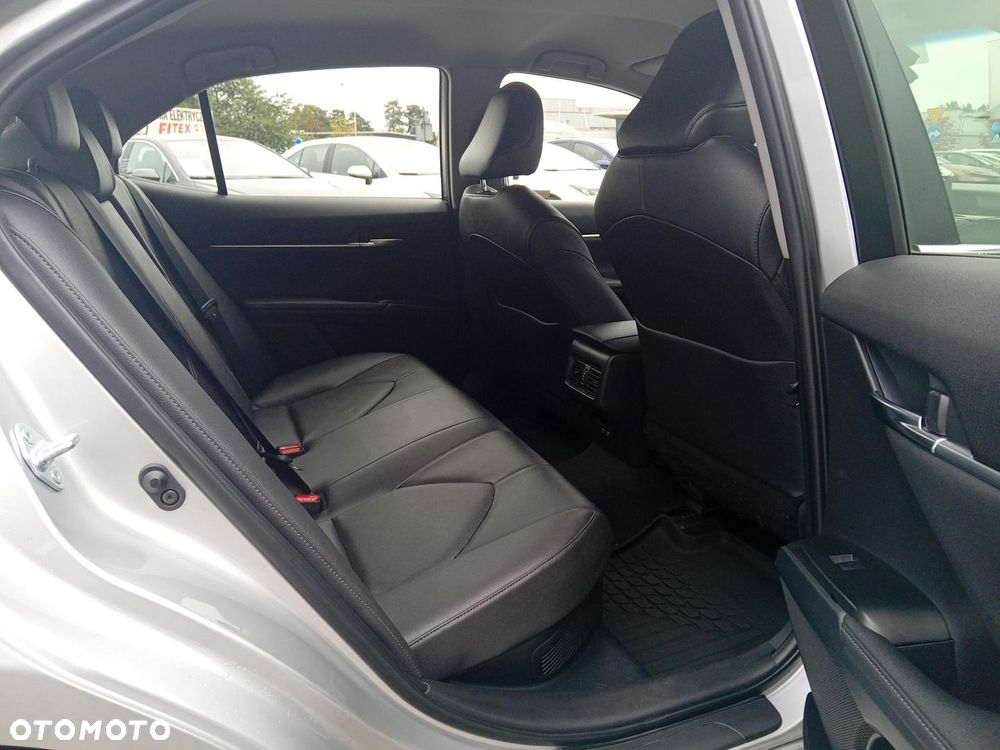 Toyota Camry 2.5 Hybrid Comfort CVT - 16