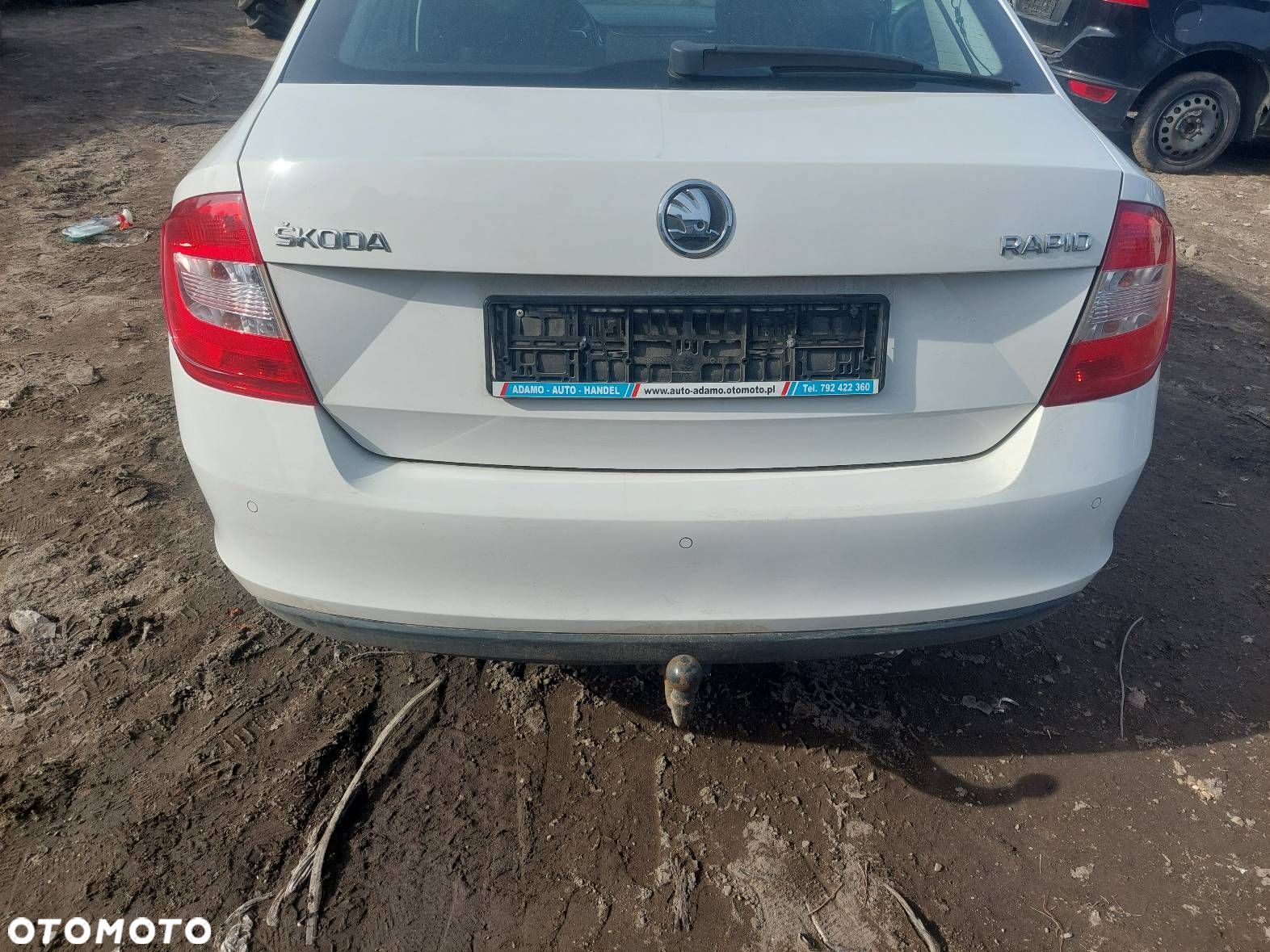 KOMPLETNY TYŁ KLAPA ZDERZAK LAMPA SKODA RAPID I LF9B - 1