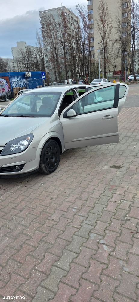 Opel Astra 1.4 - 8