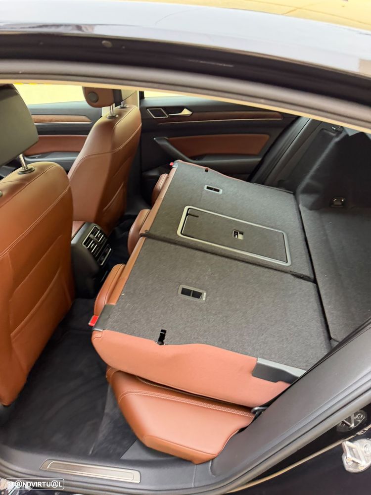 VW Passat 2.0 TDI Highline DSG - 22