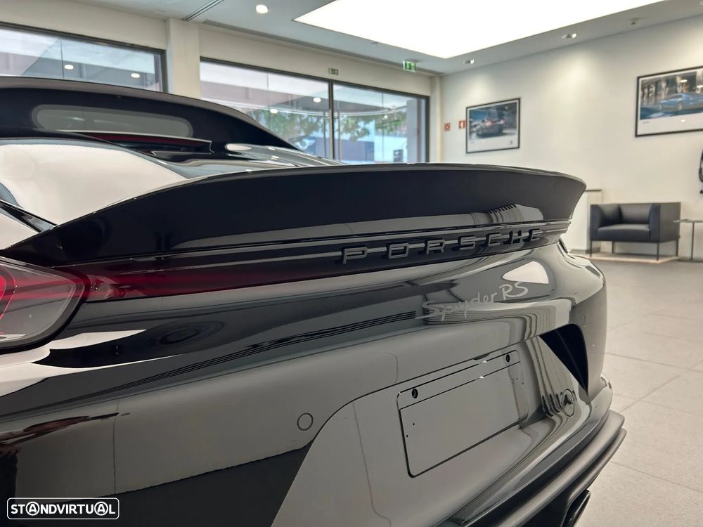 Porsche 718 - 8