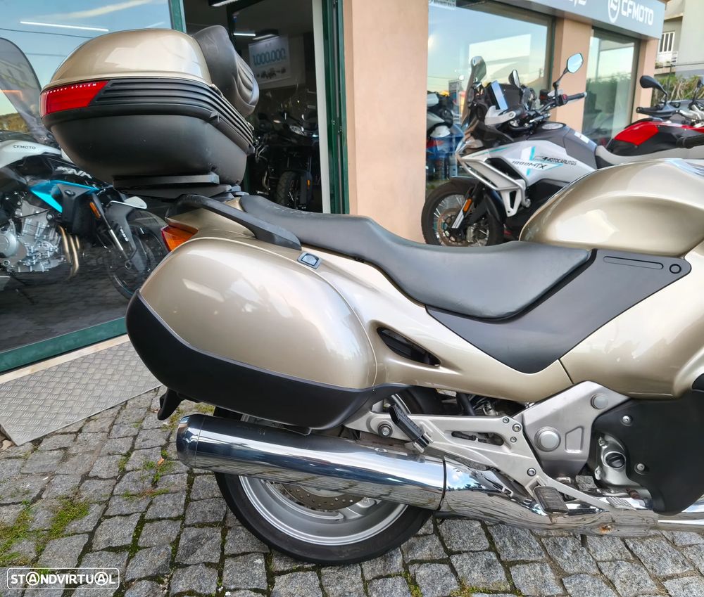 Honda NT 650V DEAUVILLE - 3