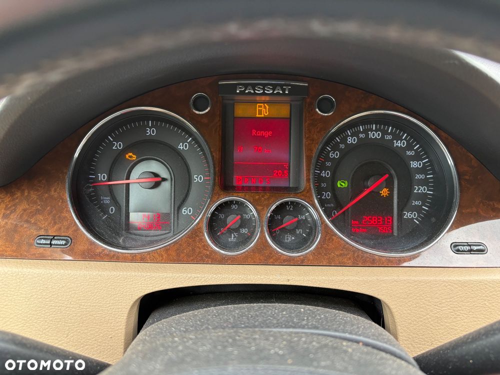 Volkswagen Passat 2.0 TDI DPF Highline DSG - 3