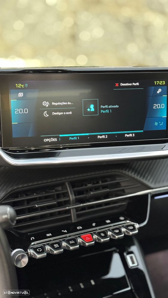 Peugeot e-208 50 kWh GT Line - 25