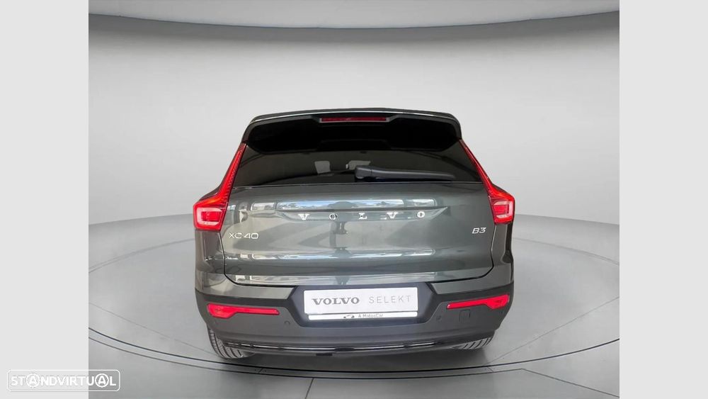Volvo XC 40 2.0 B3 Plus Dark - 9