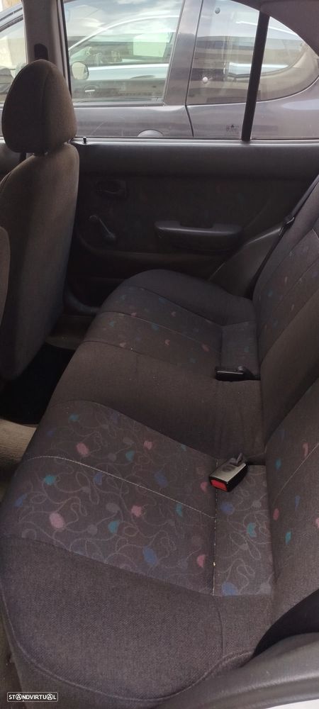 Hyundai Accent 1.3 Miles - 11