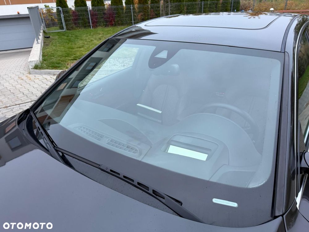 Audi A8 - 8