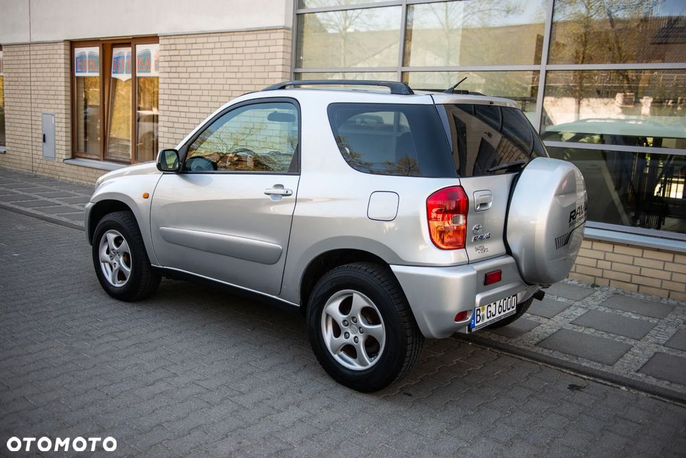 Toyota RAV4 - 4