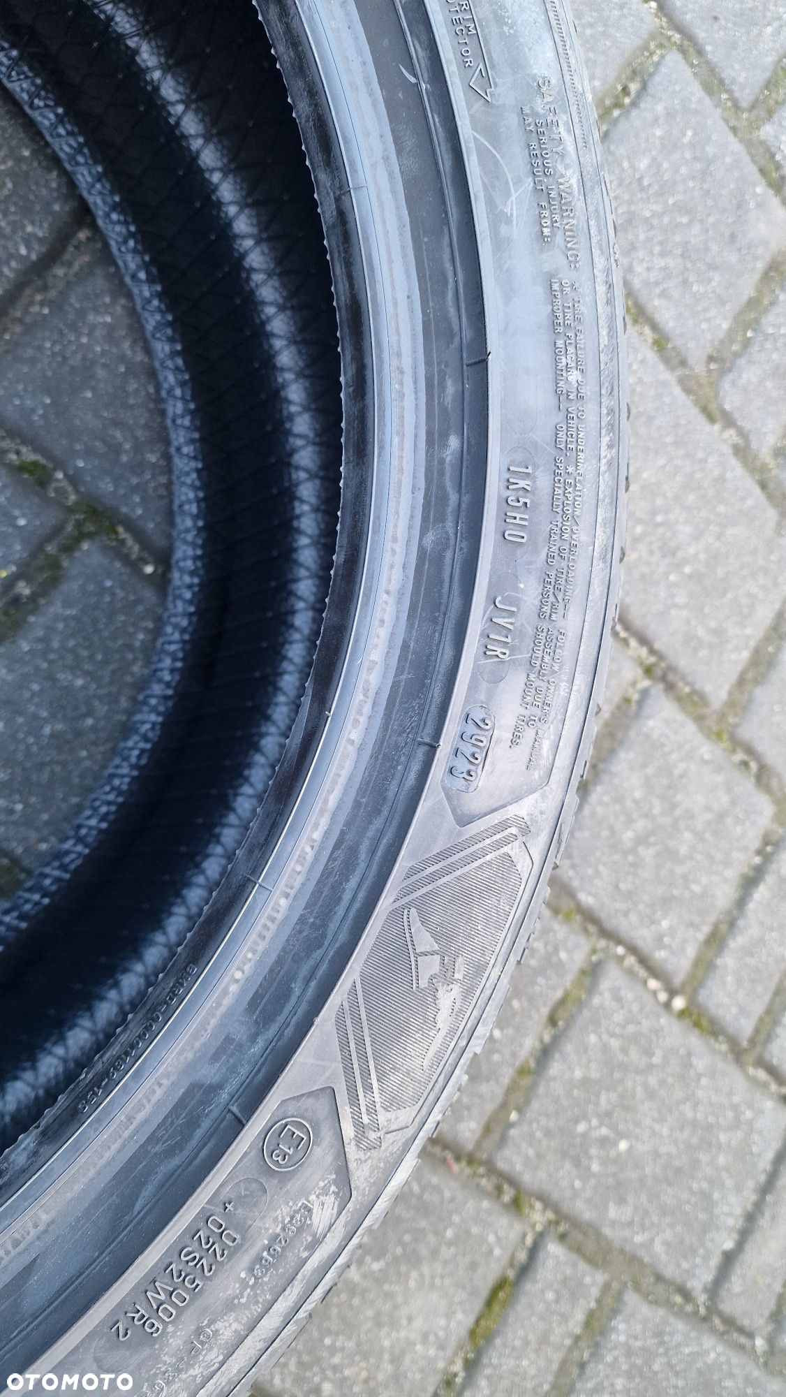 Nowe Opony Zimowe Goodyear UltraGrip Performance 3 235/45R18  2923 4s - 4