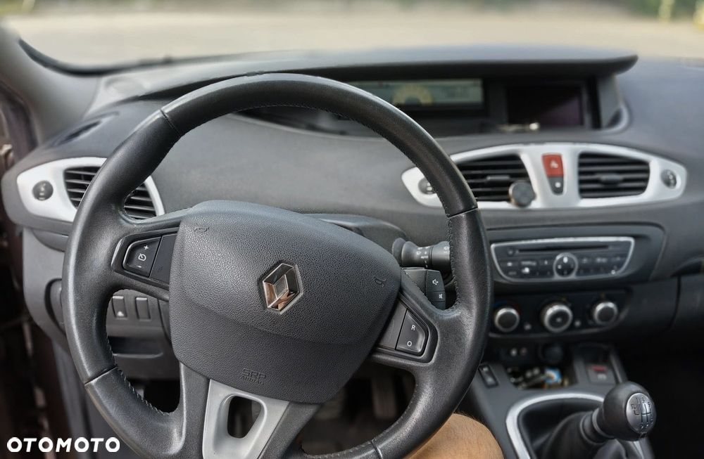Renault Scenic 1.6 16V 110 Authentique - 3