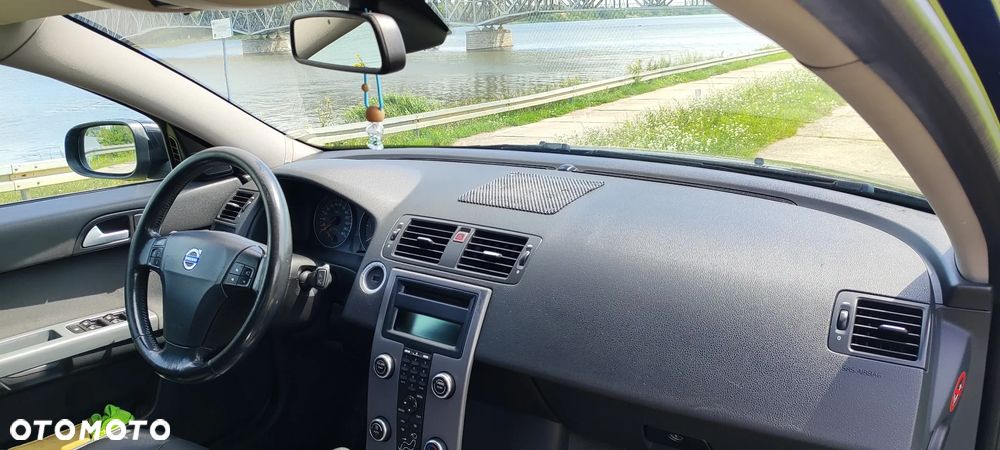 Volvo V50 1.6D - 16