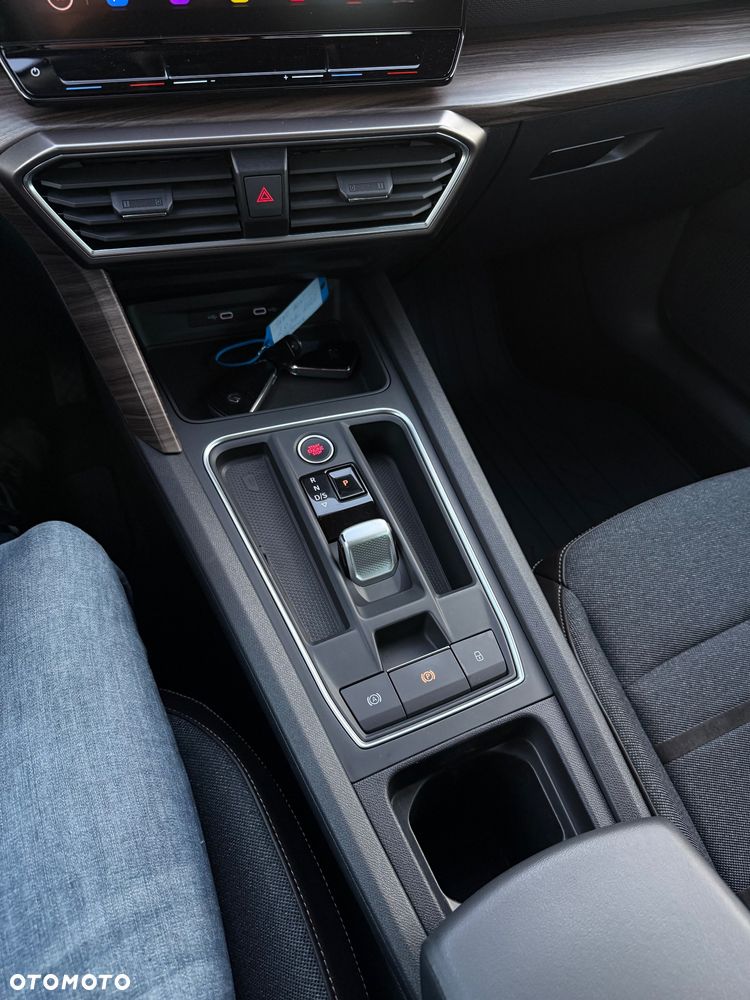 Seat Leon Sportstourer 2.0 TDI DPF DSG Xcellence - 25