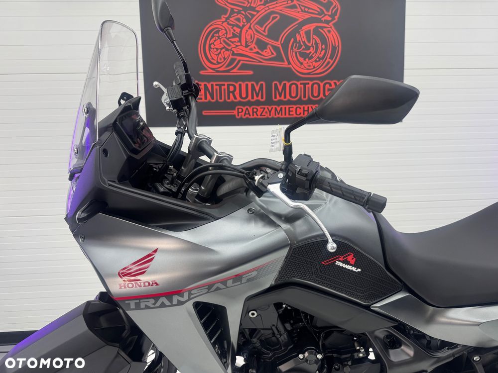 Honda XL - 17