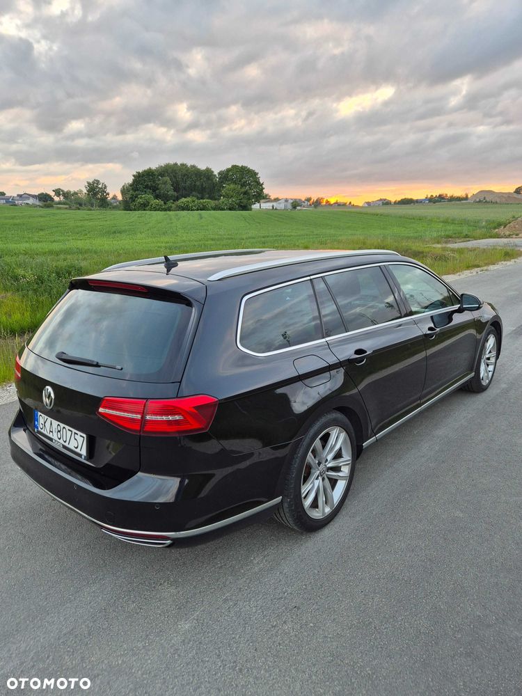Volkswagen Passat - 4