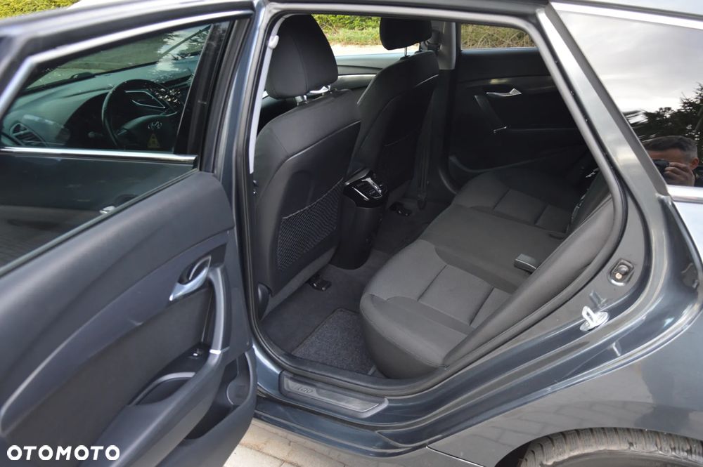 Hyundai i40 Kombi blue 1.7 CRDi DCT Premium - 18