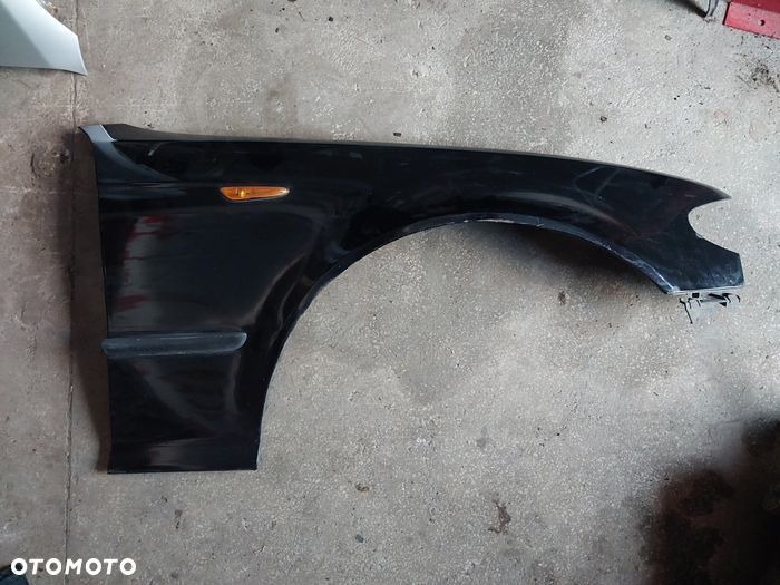 Błotnik prawy bmw e 46 sedan touring lift schwarz II 2 czarny - 1
