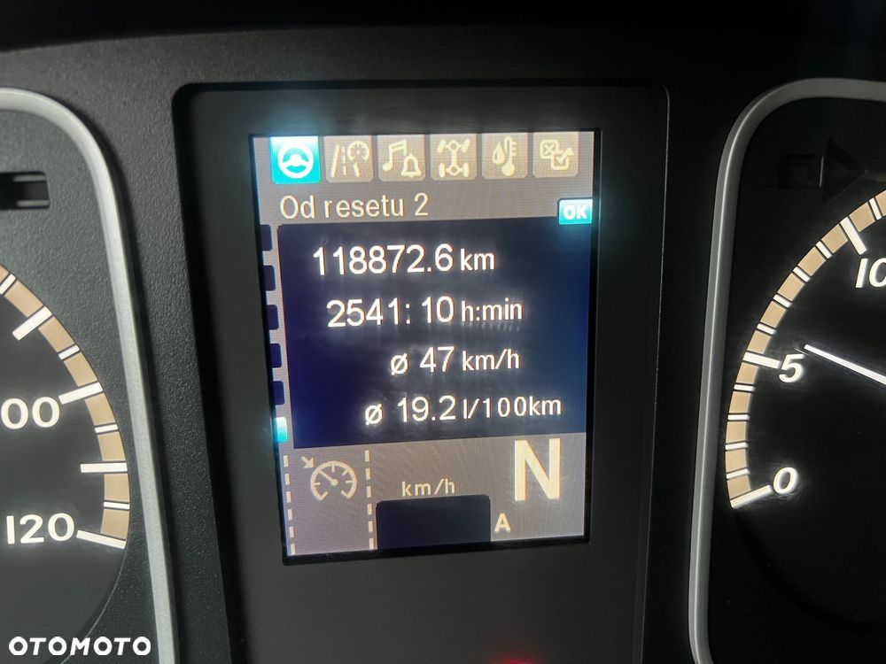 Mercedes-Benz ATEGO - 32