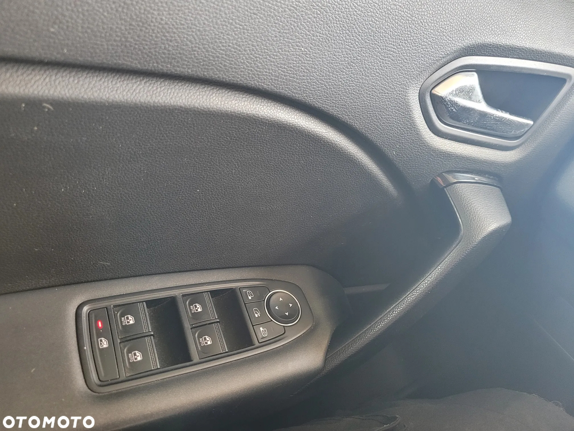 Renault Captur 1.0 TCe Intens - 20