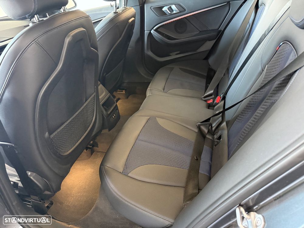 BMW 118 i Pack Desportivo M Auto - 8