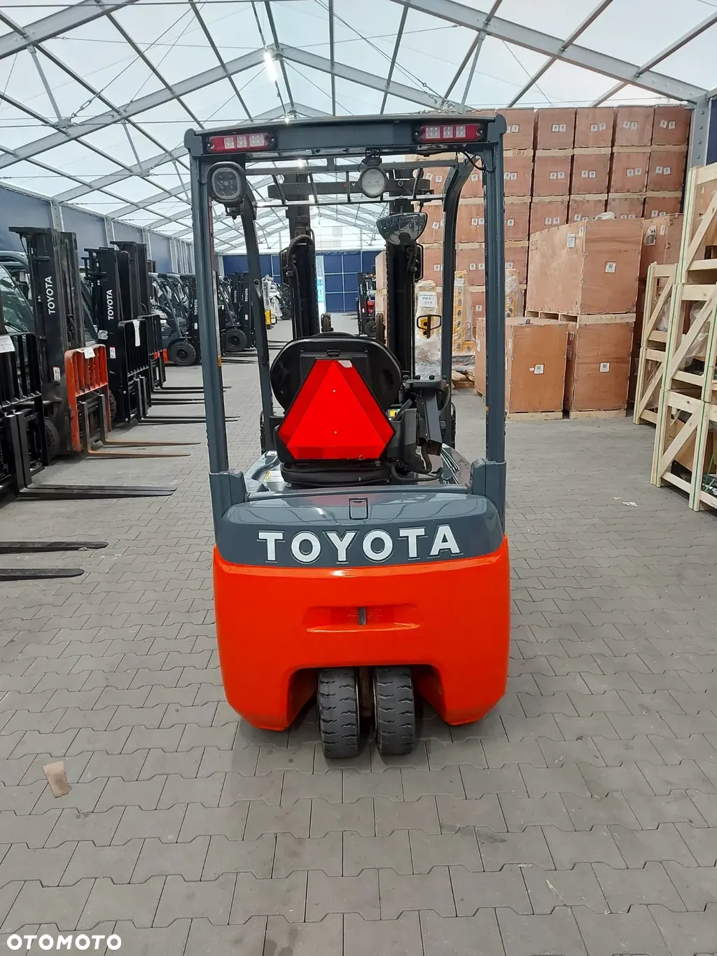 Toyota 8FBE20T - 3