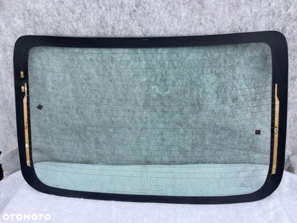 toyota camry / aurion po 2006 roku szyba tylna - 2