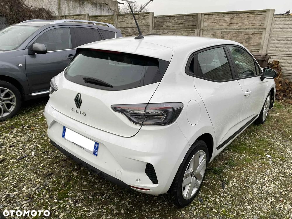 Renault Clio BLUE dCi 100 EVOLUTION - 37