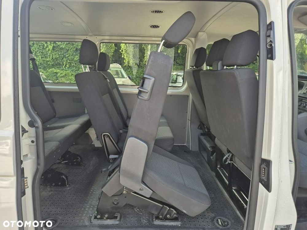 Volkswagen Transporter - 23