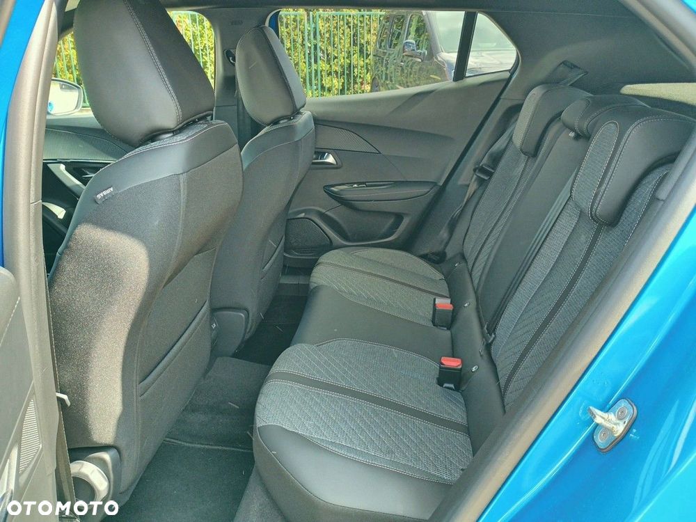 Peugeot 2008 1.2 PureTech Allure S&S EAT8 - 11