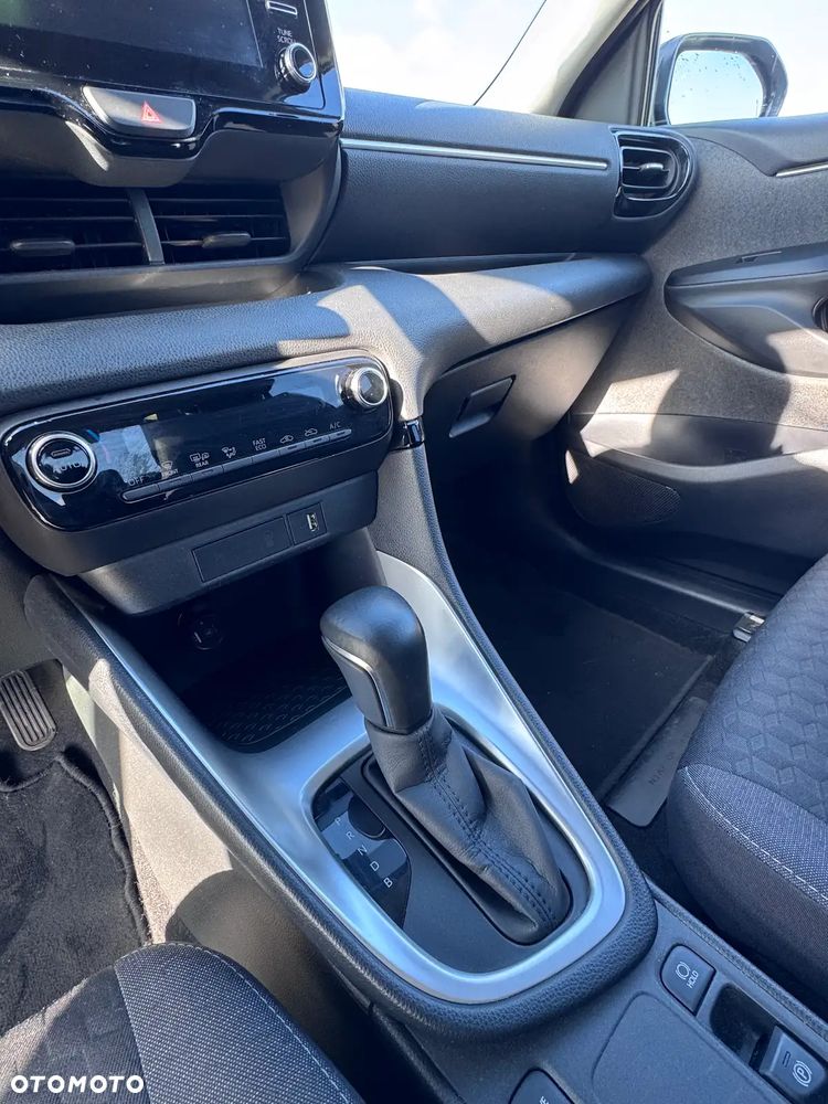 Toyota Yaris - 8