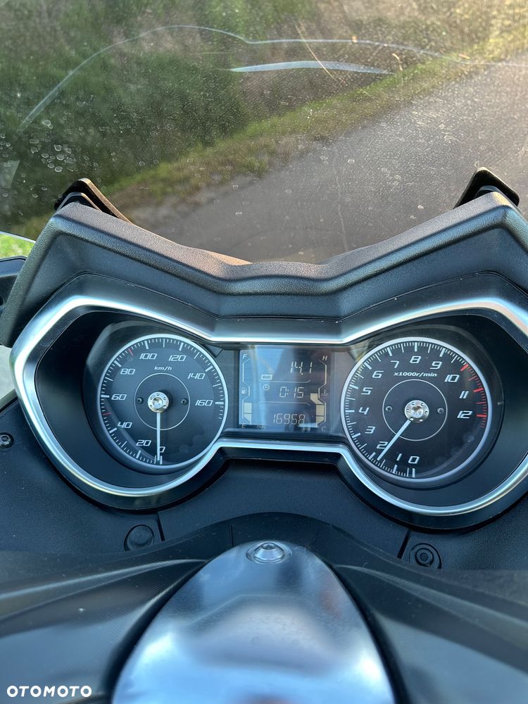 Yamaha X-max - 15